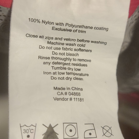 MEC Womens Aquanator Rain jacket in Small - Picture 15 of 16